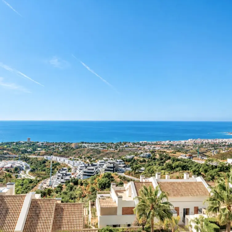 Venta de ático en Altos de los Monteros