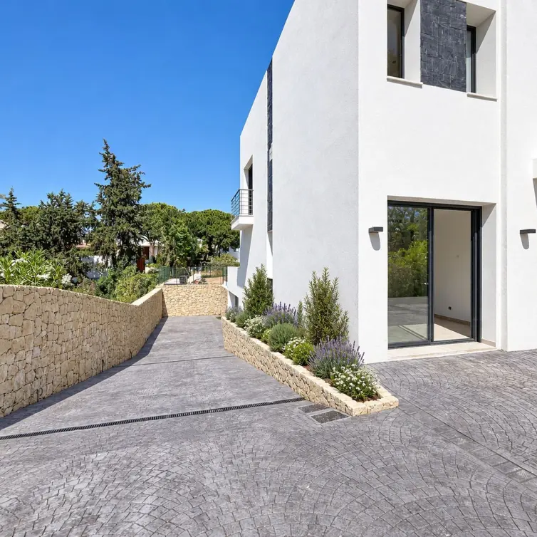 Venta de villa independiente en Elviria