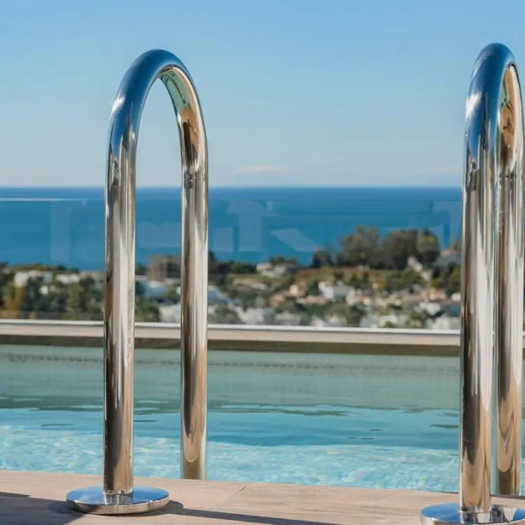 Venta de casa pareada en Marbella