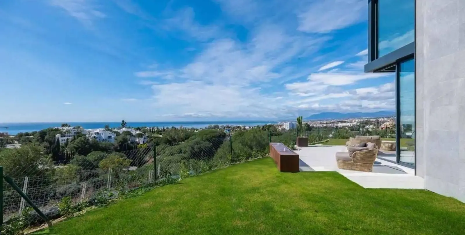 Sale of semi-detached house in Marbella 12