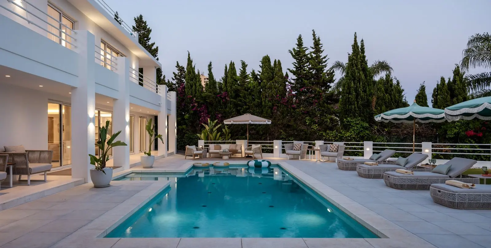 Sale of detached villa in Nueva Andalucía 3