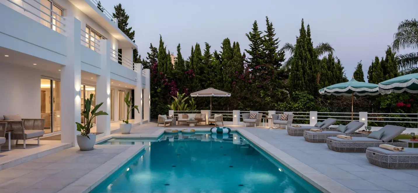 Sale of detached villa in Nueva Andalucía 2