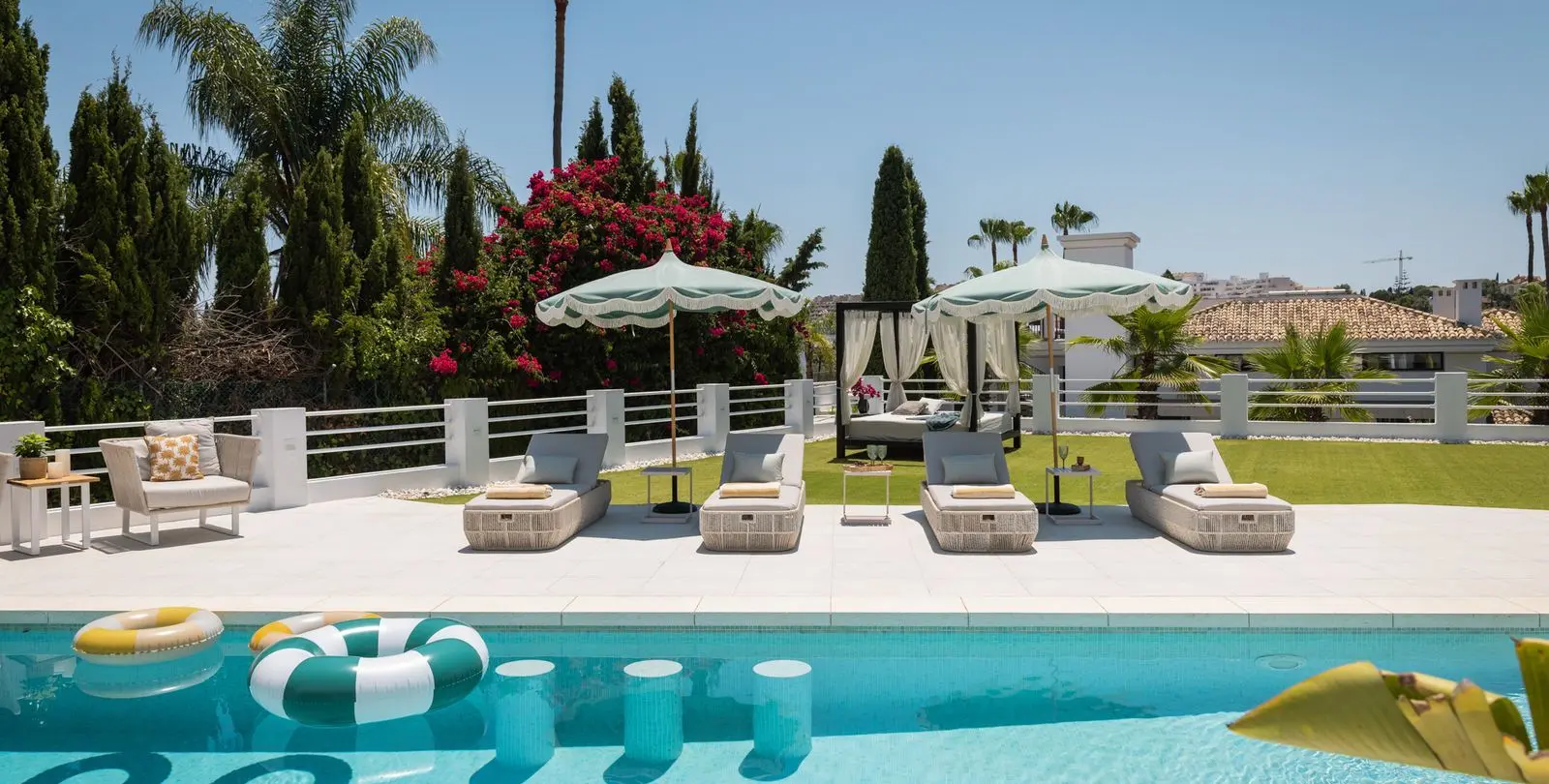 Sale of detached villa in Nueva Andalucía 4