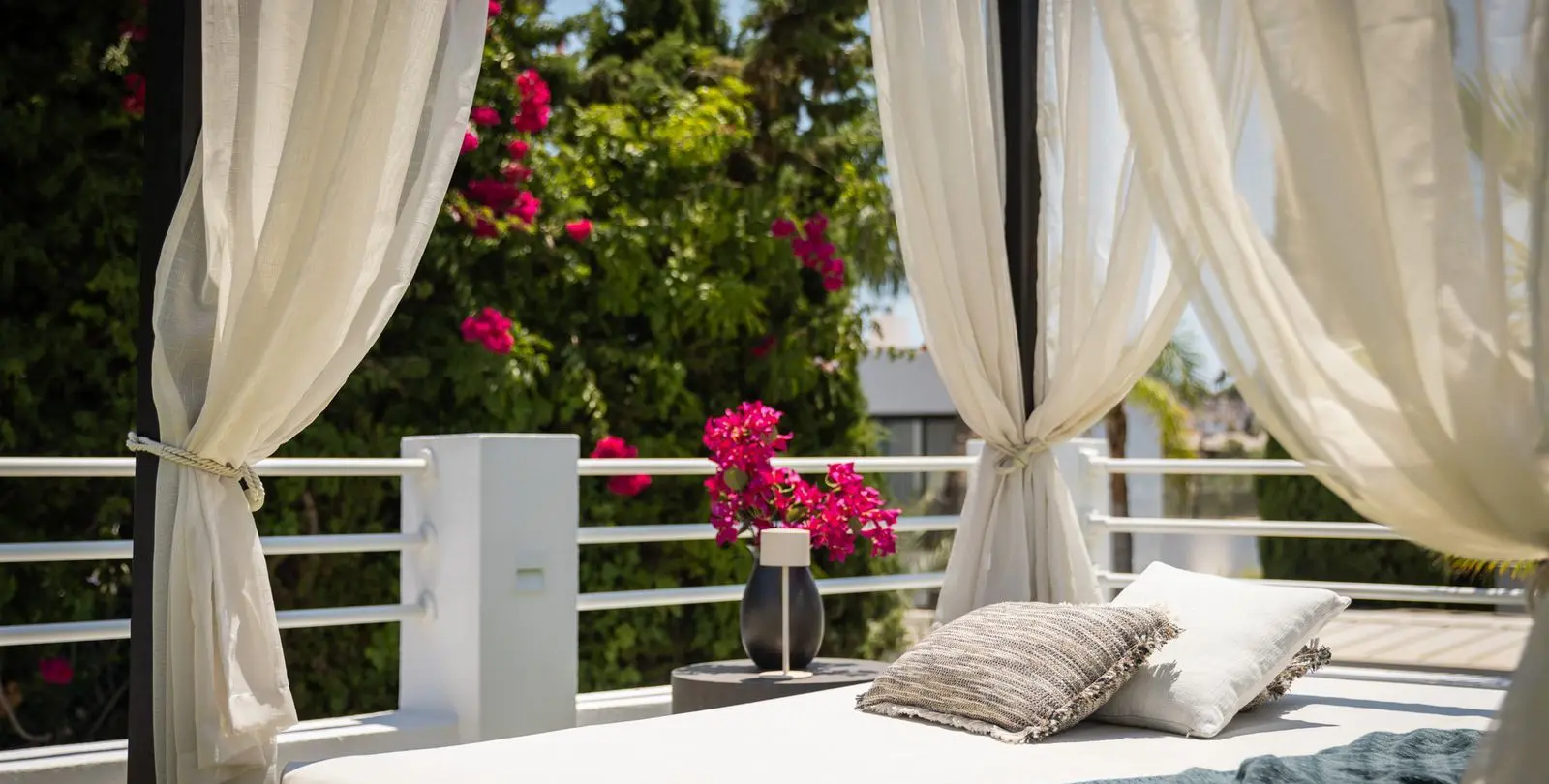 Sale of detached villa in Nueva Andalucía 6