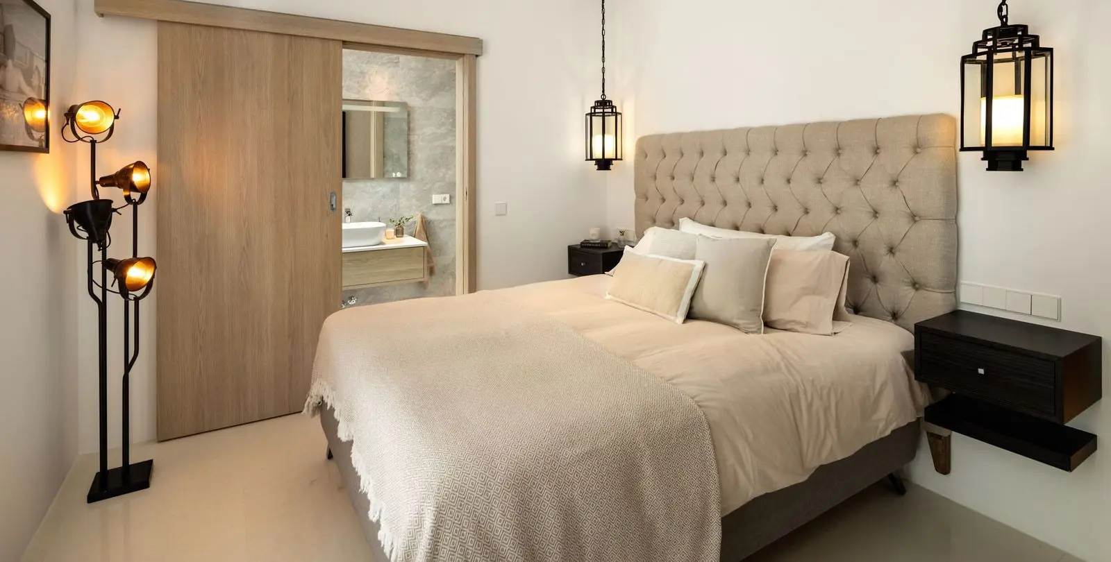 Sale of detached villa in Nueva Andalucía 21