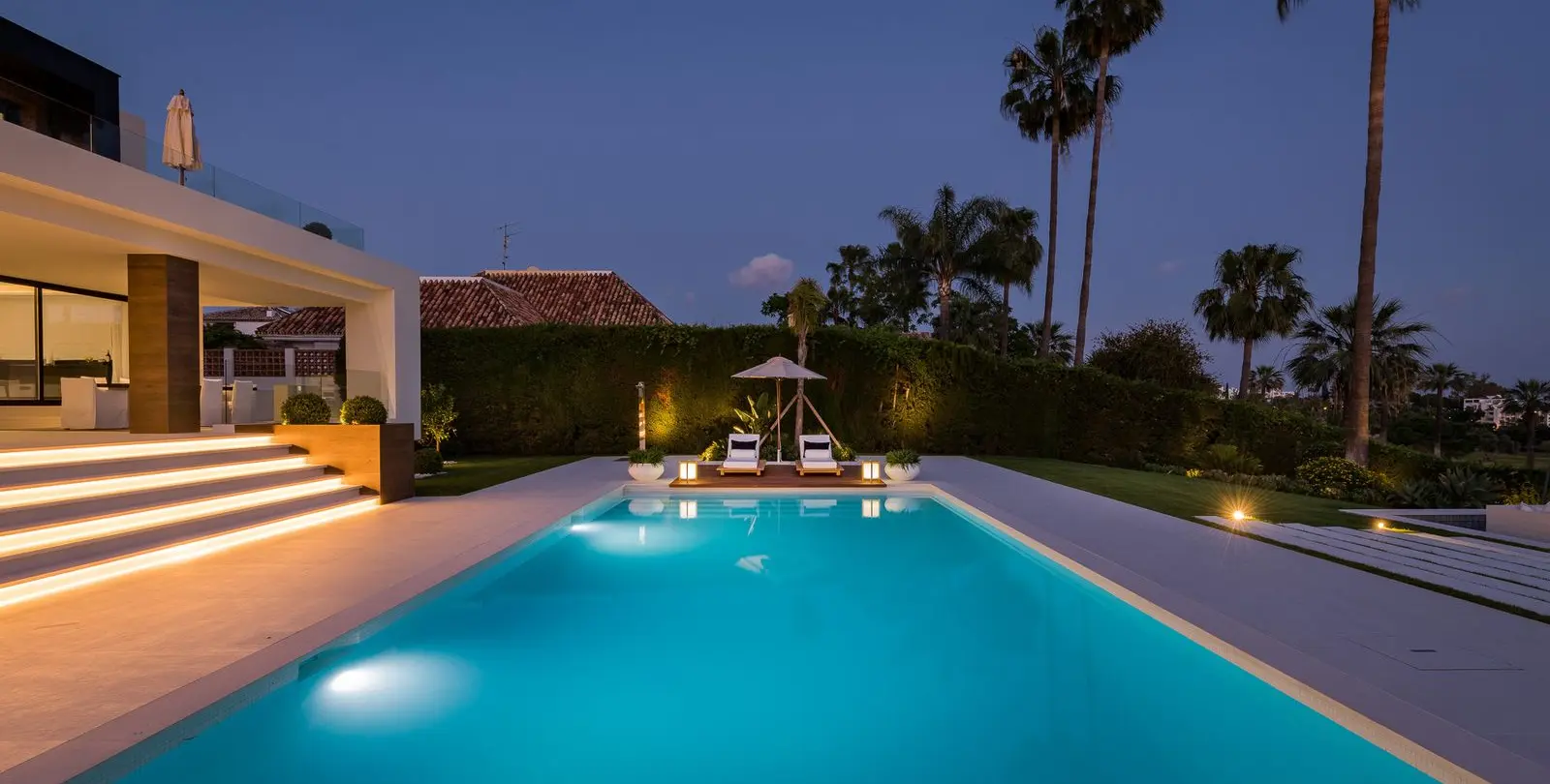 Sale of detached villa in Nueva Andalucía 23