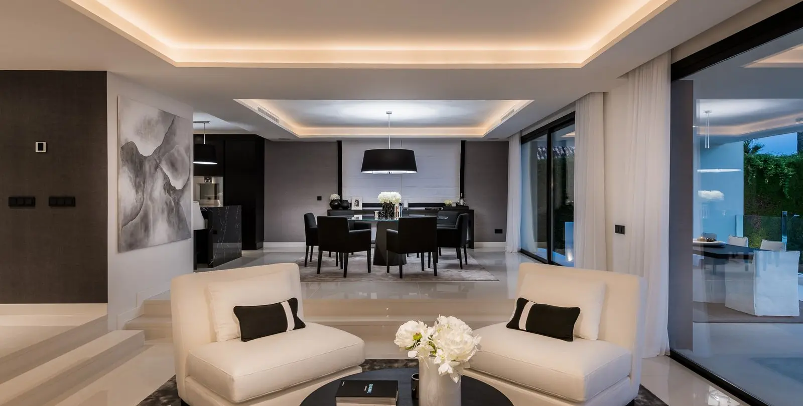 Sale of detached villa in Nueva Andalucía 66