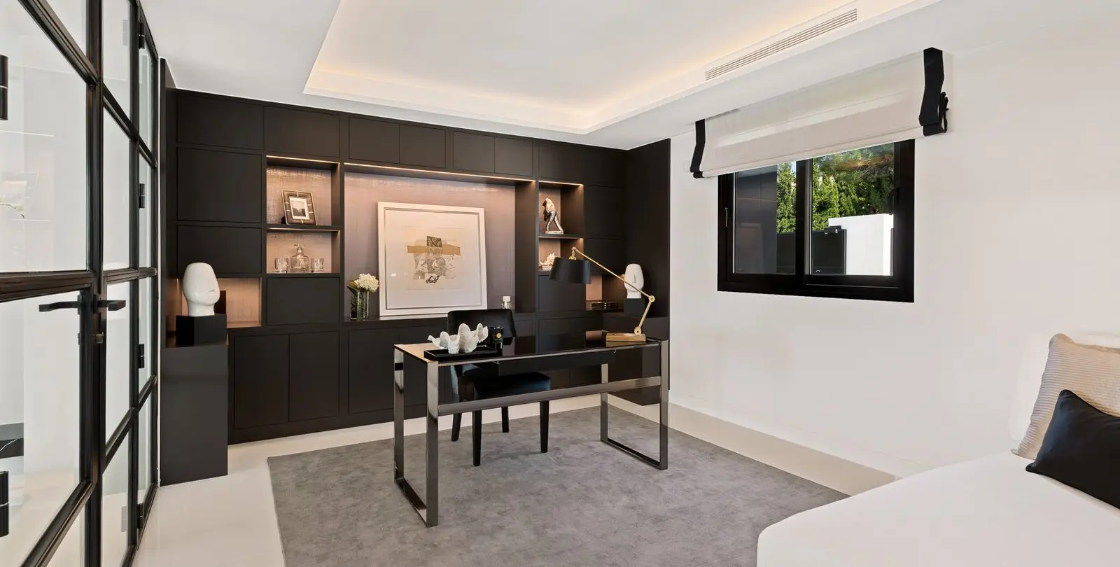 Sale of detached villa in Nueva Andalucía 71