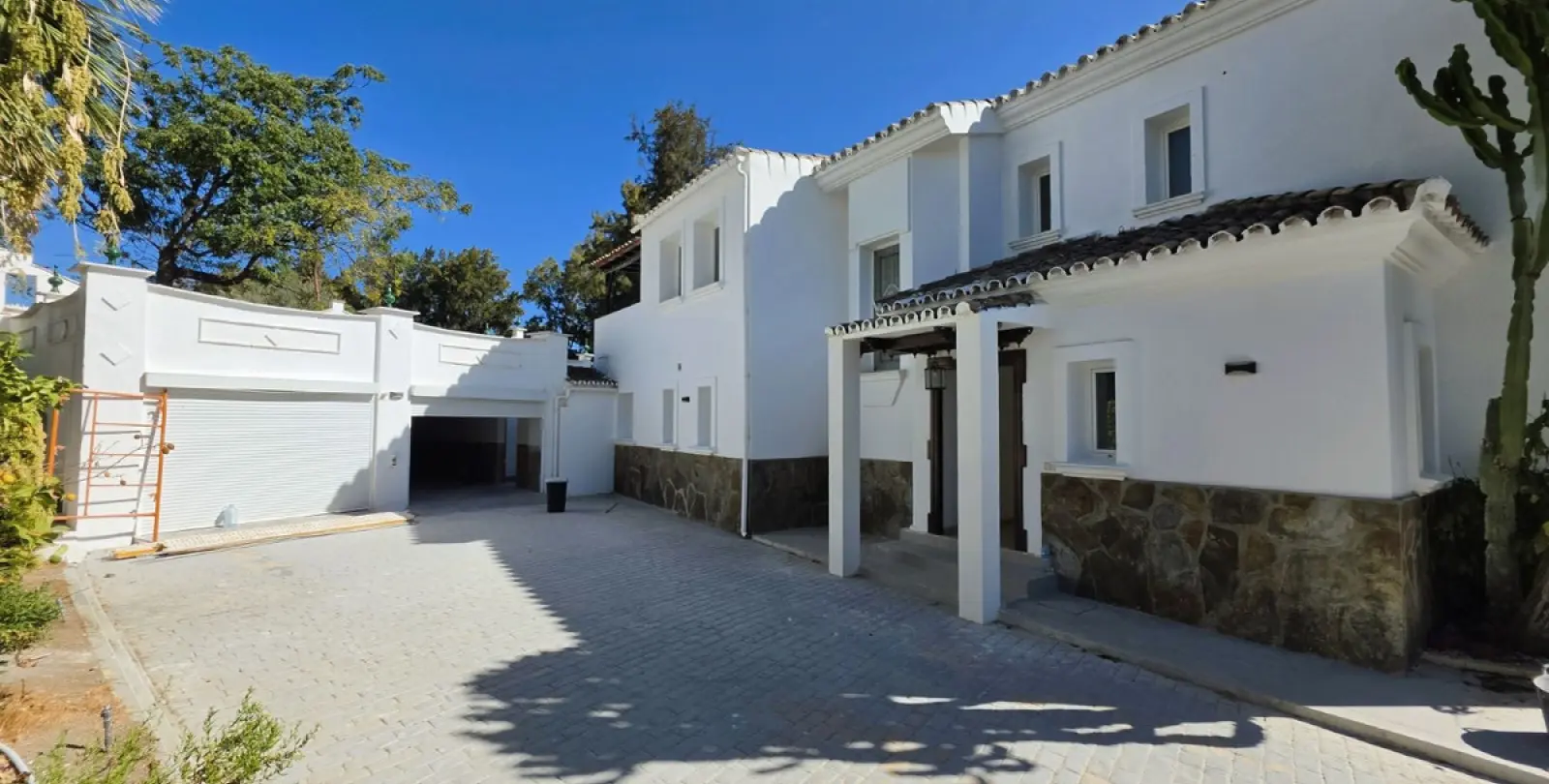 Long-term rent of detached villa in Nueva Andalucía 7