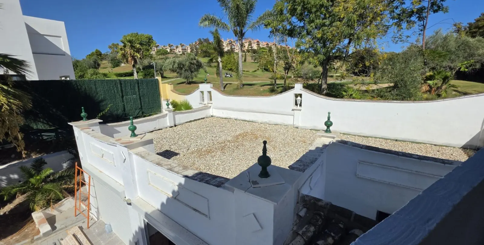 Long-term rent of detached villa in Nueva Andalucía 13