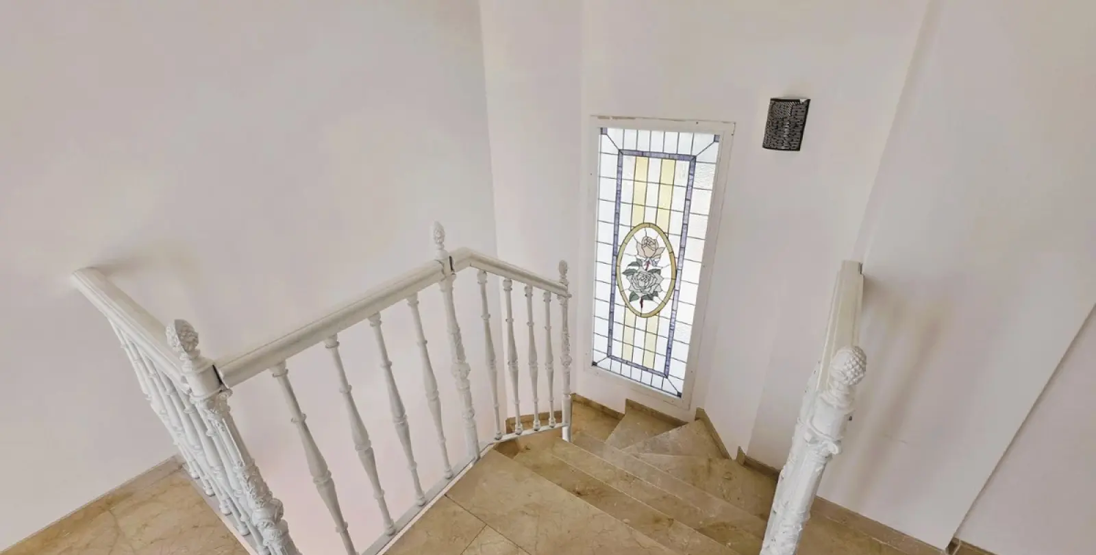 Long-term rent of detached villa in Nueva Andalucía 16