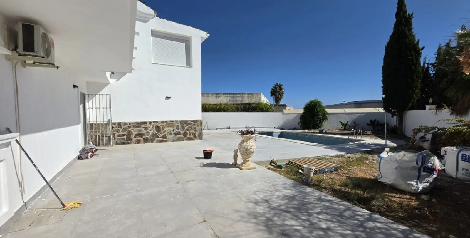 Long-term rent of detached villa in Nueva Andalucía 20