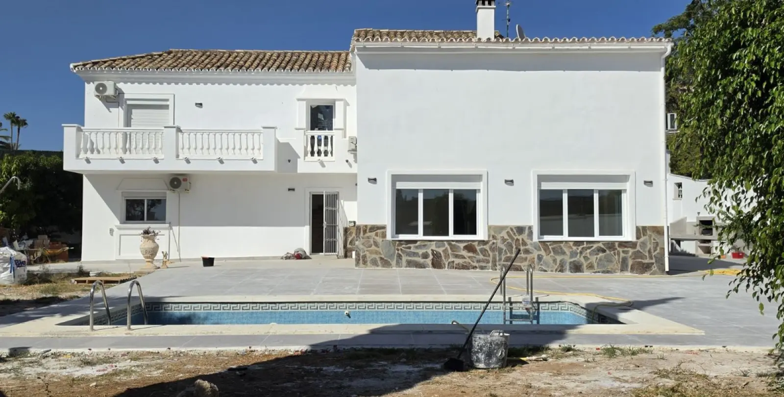 Long-term rent of detached villa in Nueva Andalucía 23