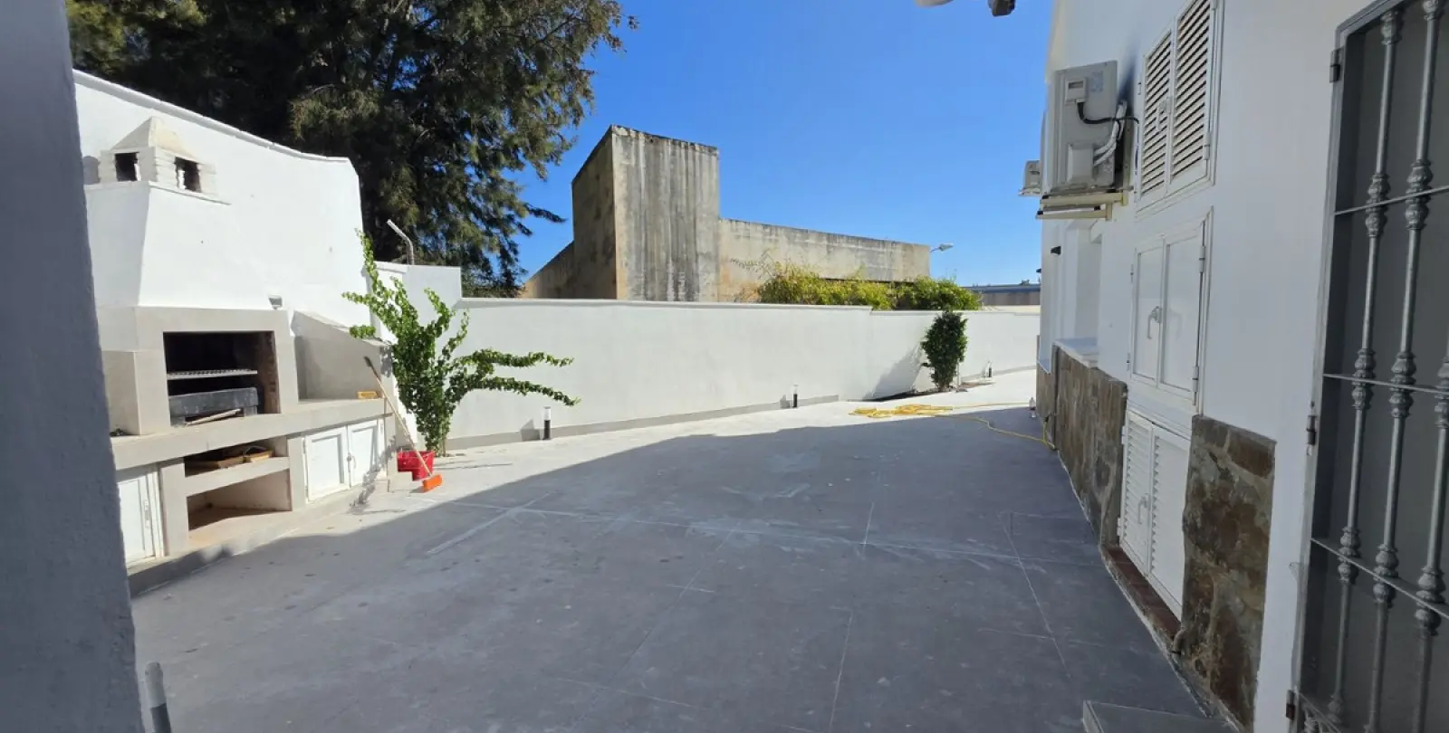 Long-term rent of detached villa in Nueva Andalucía 27