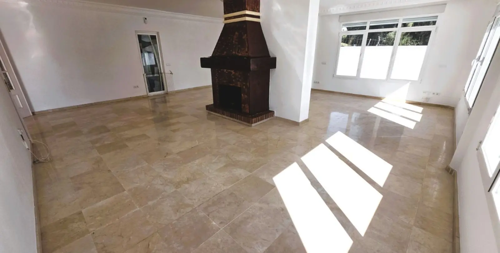 Long-term rent of detached villa in Nueva Andalucía 63