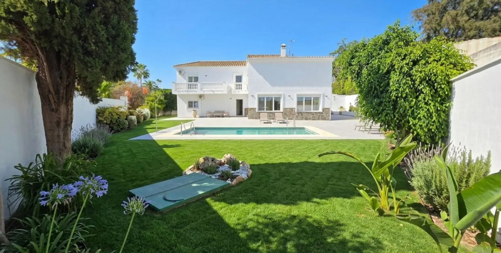 Long-term rent of detached villa in Nueva Andalucía 132