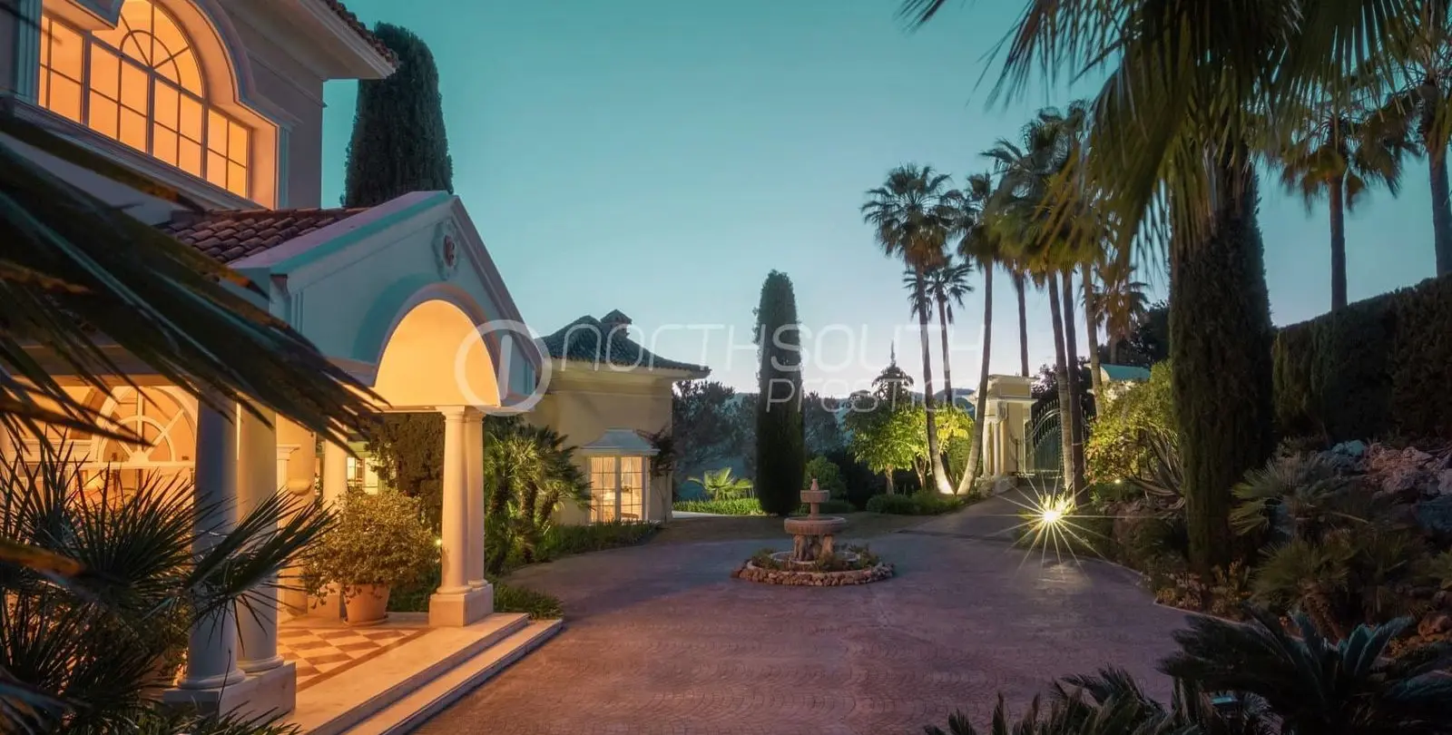 Sale of detached villa in Benahavís 16