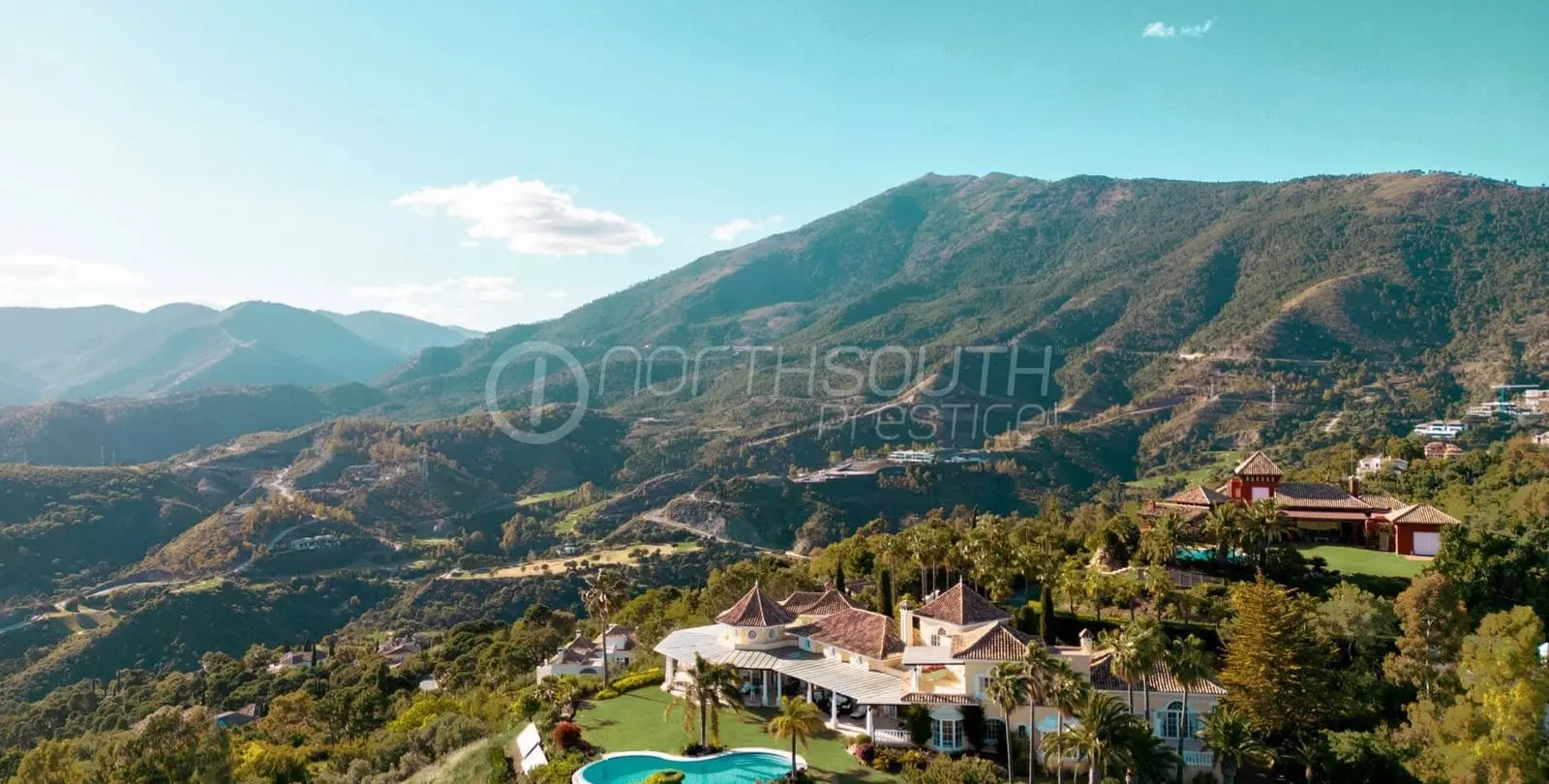 Sale of detached villa in Benahavís 18