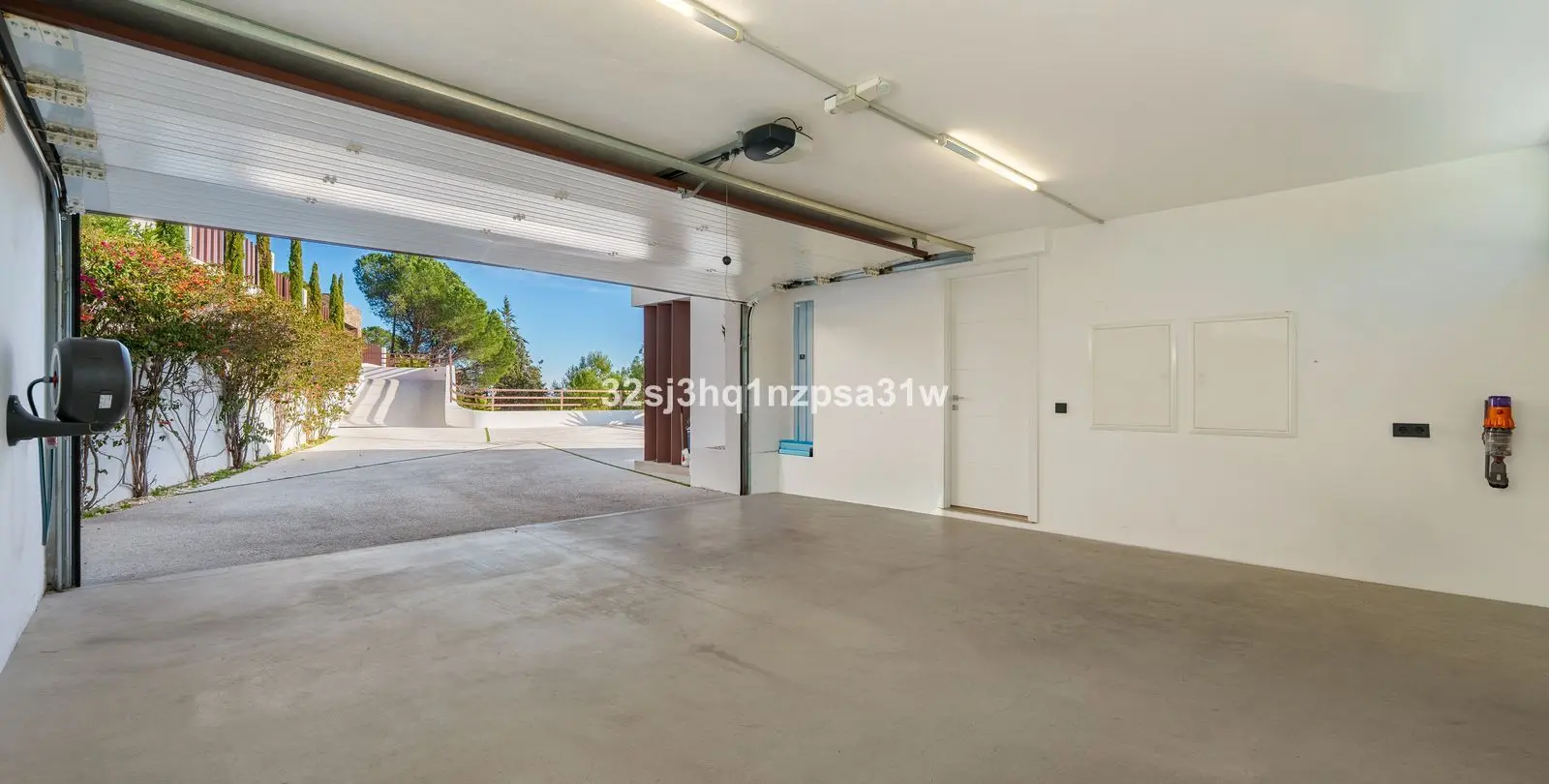 Sale of detached villa in Benahavís 42