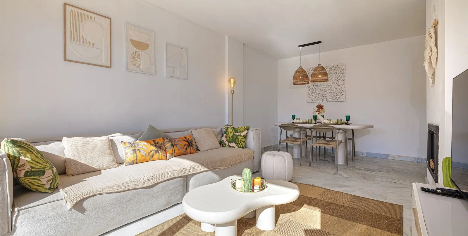 Venta de apartamento en planta media en Benahavís 3