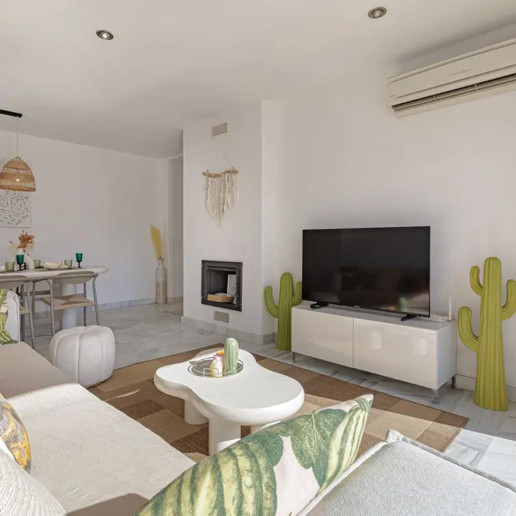 Venta de apartamento en planta media en Benahavís