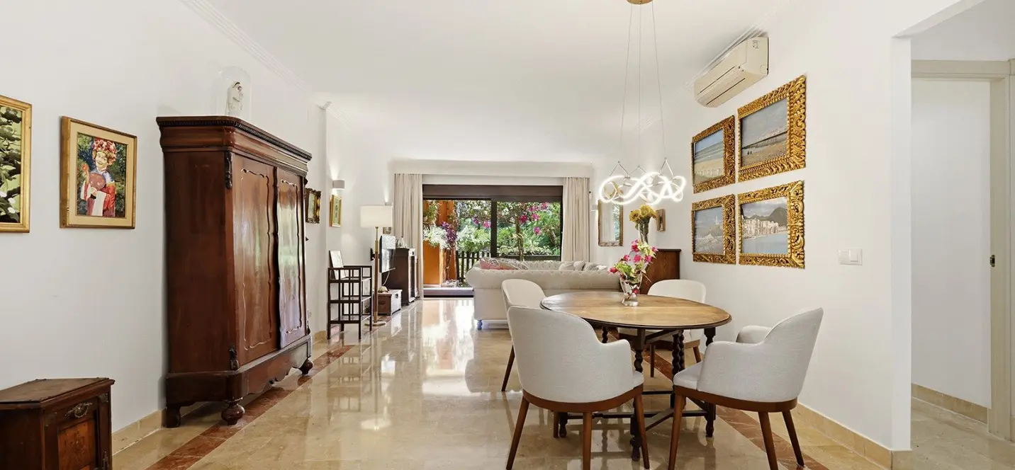 Venta de apartamento en planta baja en Estepona 3