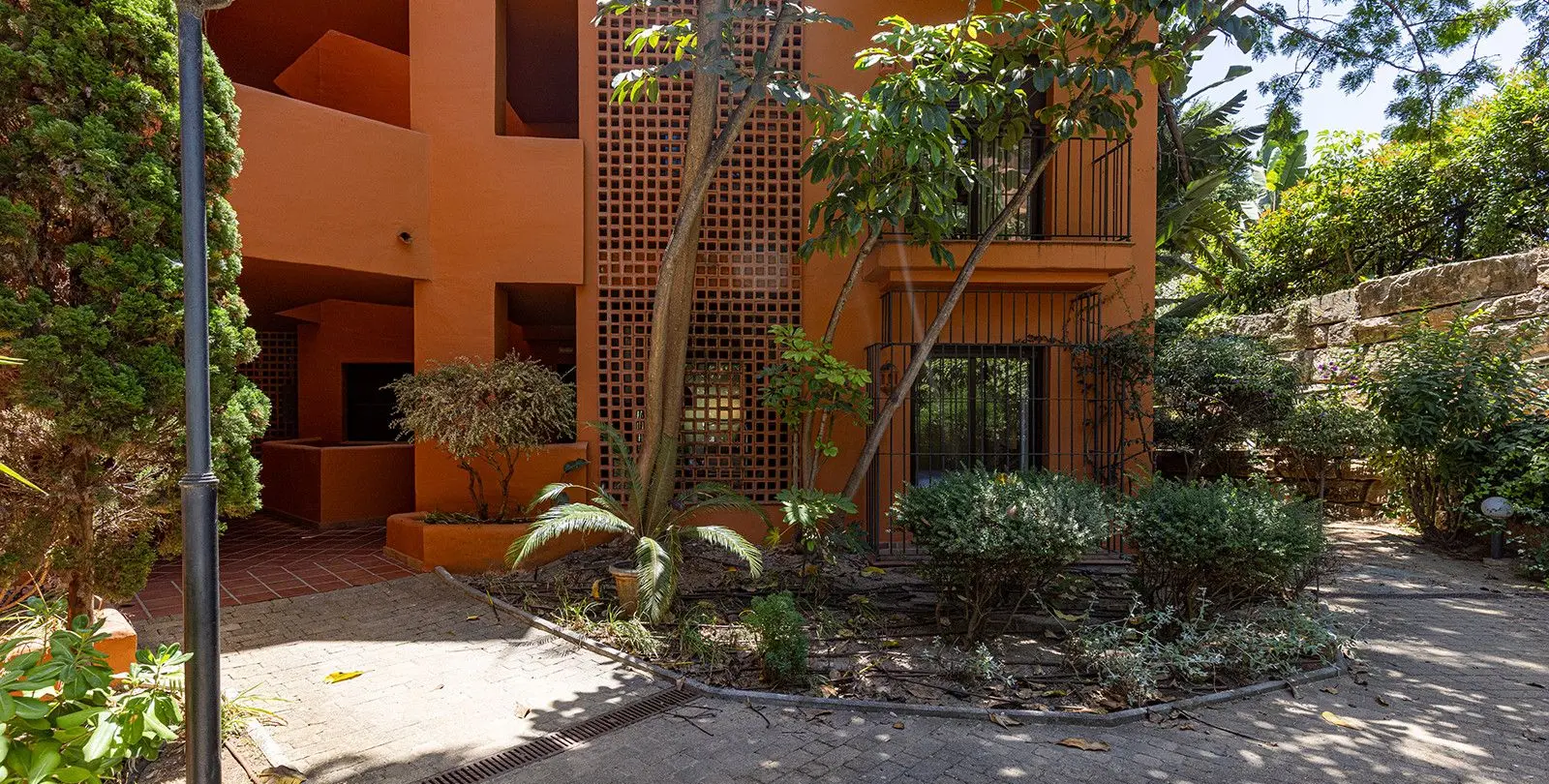 Venta de apartamento en planta baja en Estepona 5