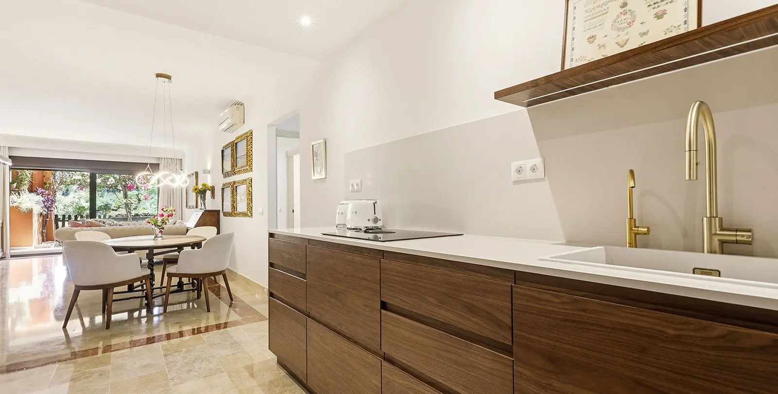 Venta de apartamento en planta baja en Estepona 24