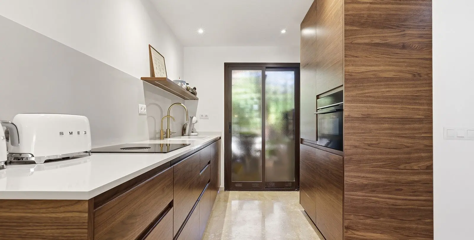 Venta de apartamento en planta baja en Estepona 25