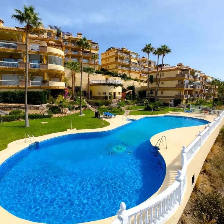Venta de apartamento en planta baja en Calahonda