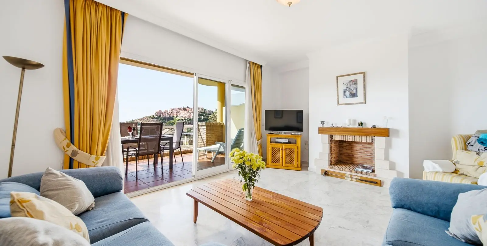 Venta de apartamento en planta baja en Calahonda 8