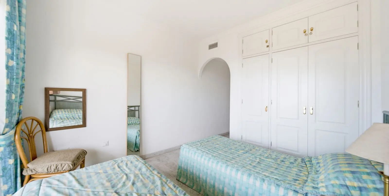 Venta de apartamento en planta baja en Calahonda 20