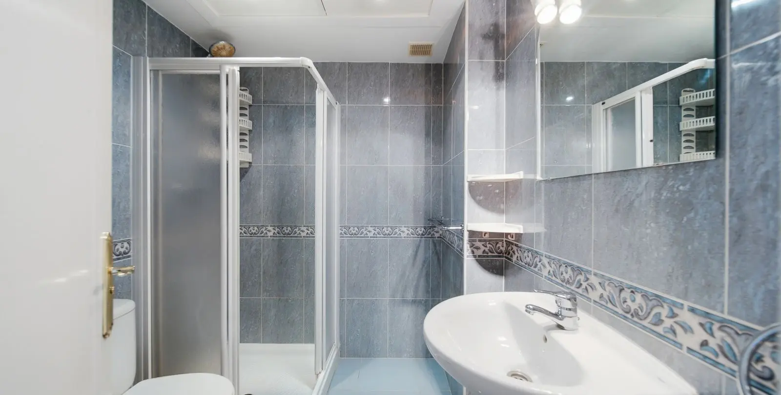 Venta de apartamento en planta baja en Calahonda 21