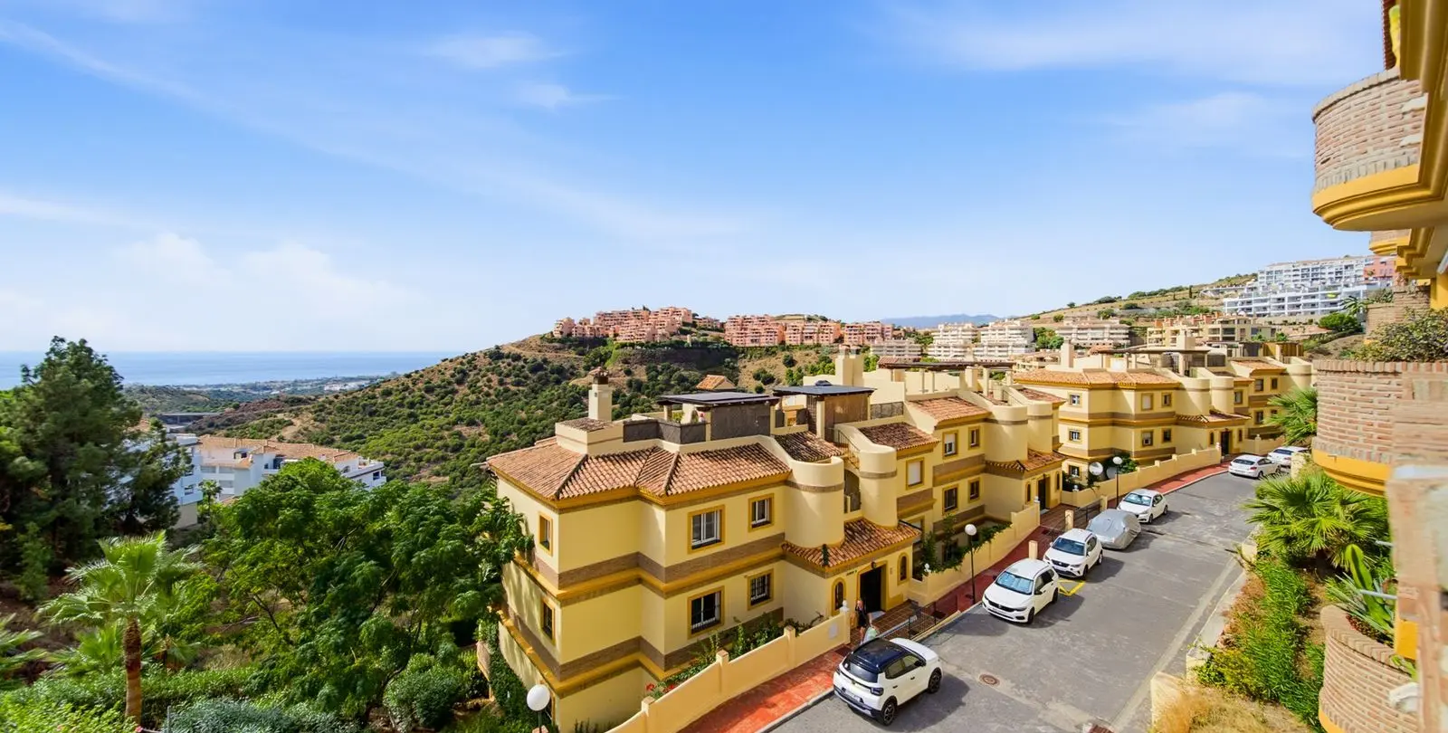 Venta de apartamento en planta baja en Calahonda 25