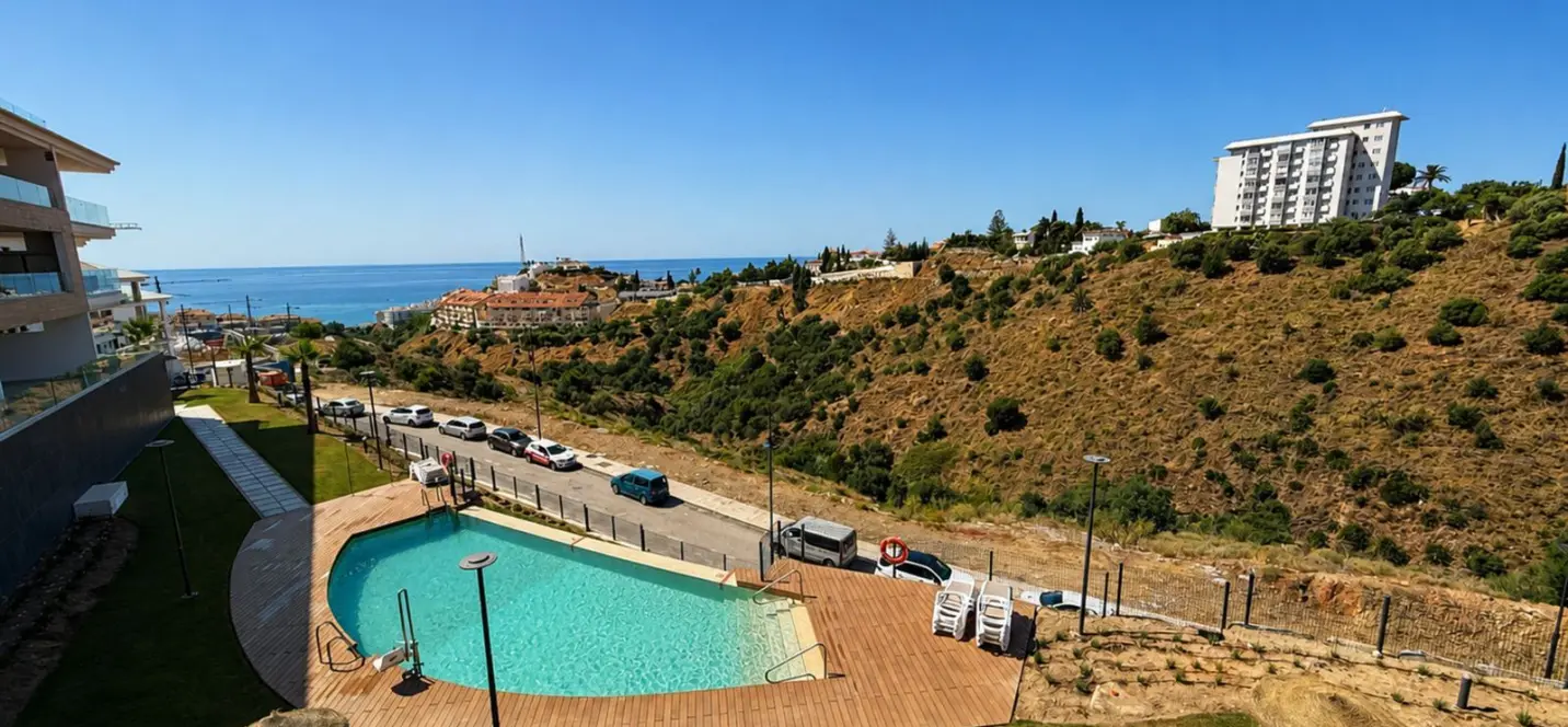 Venta de apartamento en planta media en Fuengirola 2