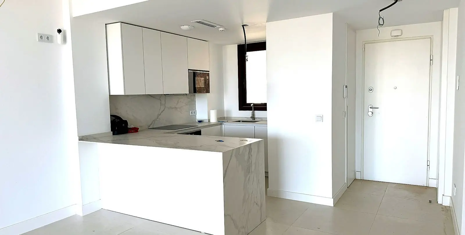 Sale of middle floor apartment in Fuengirola 6