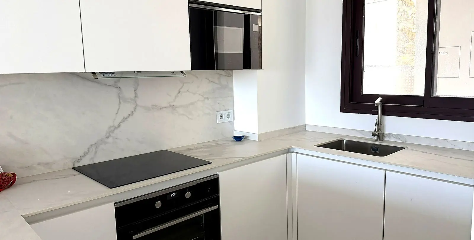 Sale of middle floor apartment in Fuengirola 7