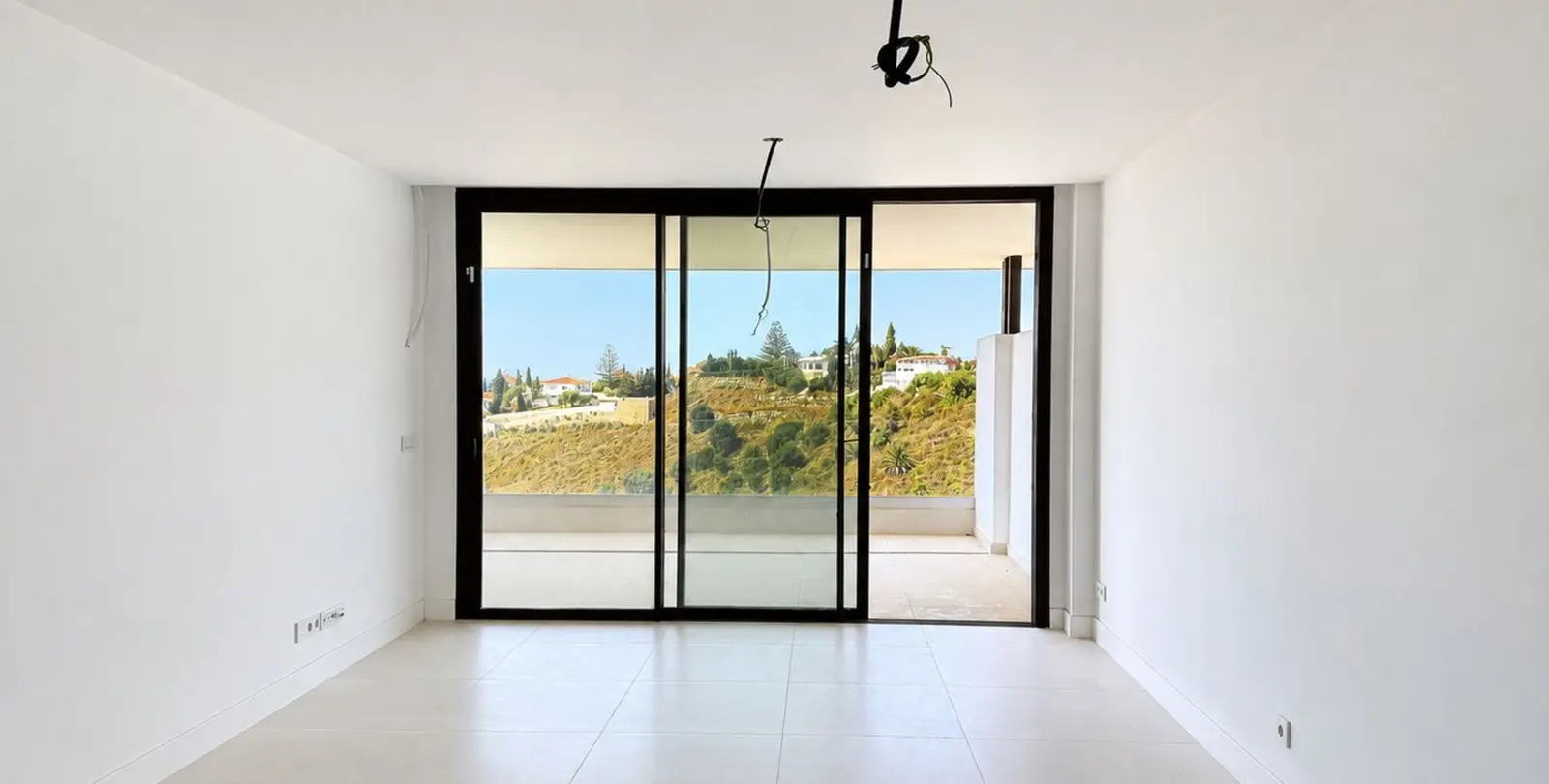 Sale of middle floor apartment in Fuengirola 10