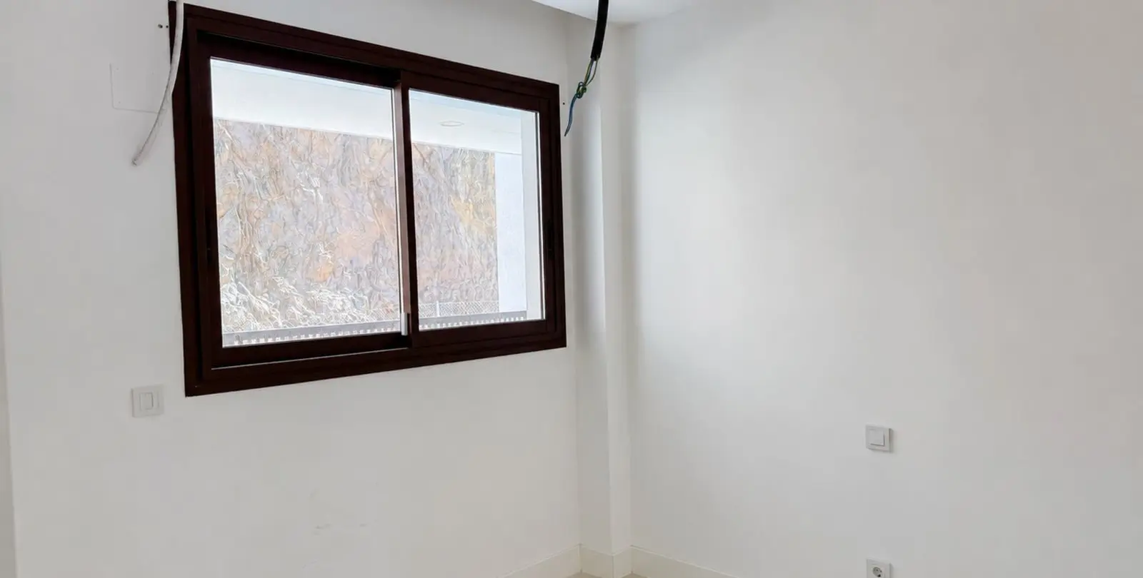 Sale of middle floor apartment in Fuengirola 17