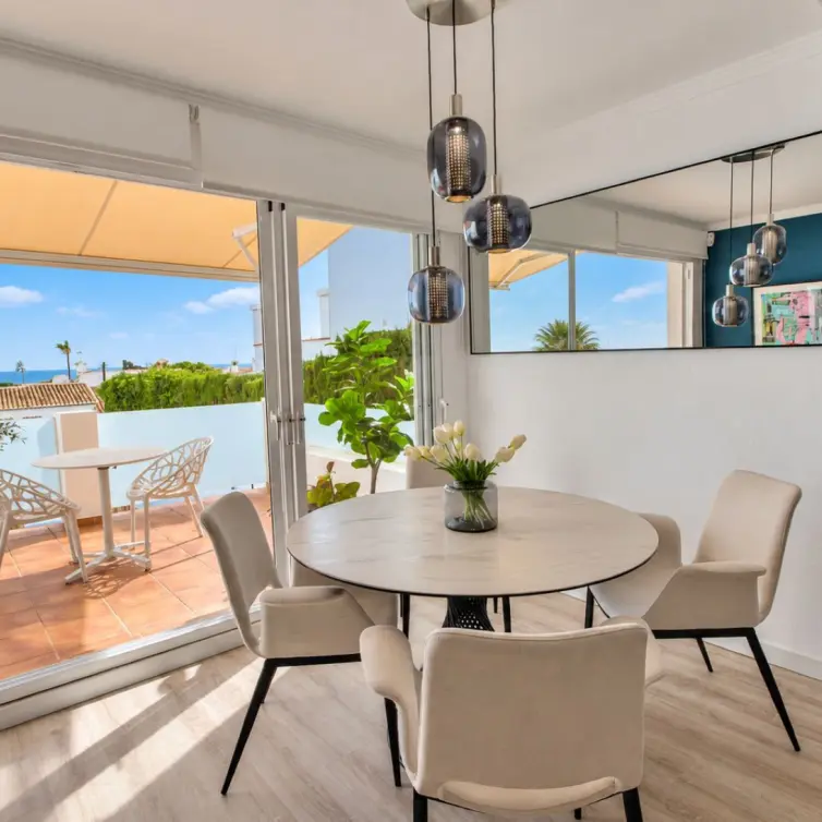 Venta de villa independiente en El Chaparral