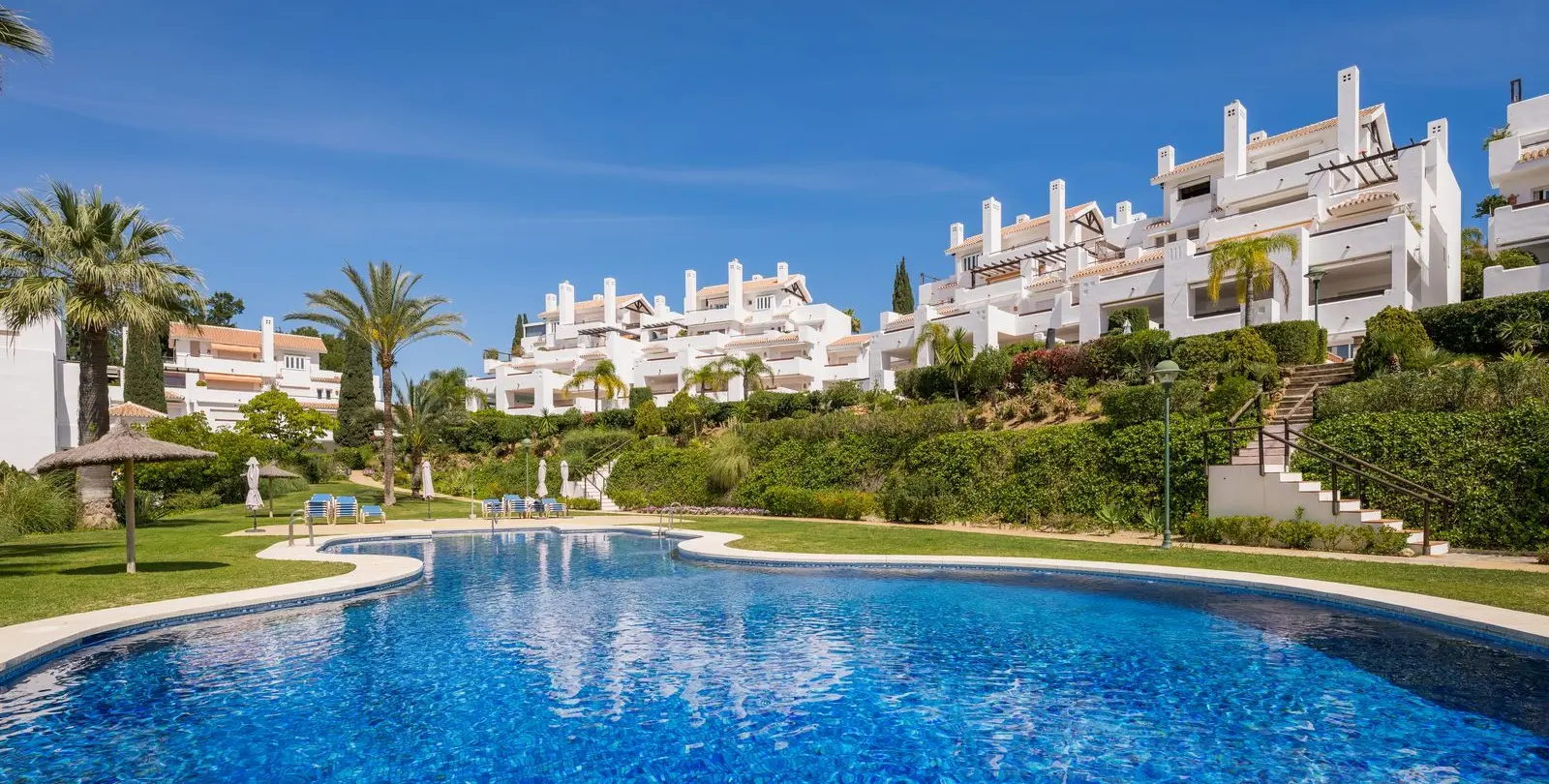 Venta de apartamento en planta media en Marbella 33