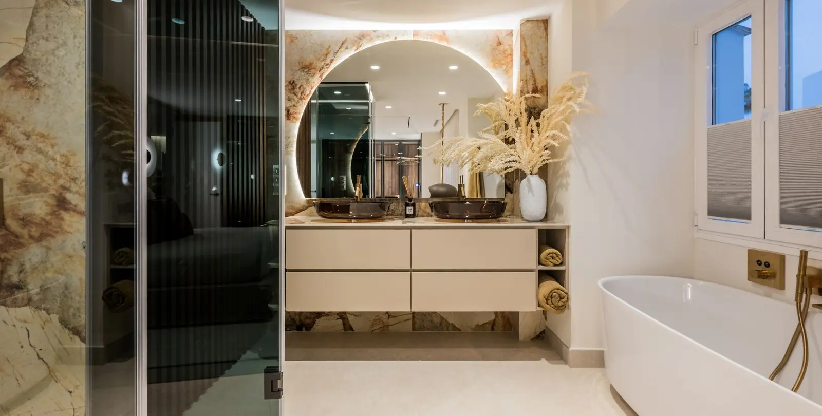 Venta de apartamento en planta media en Marbella 93