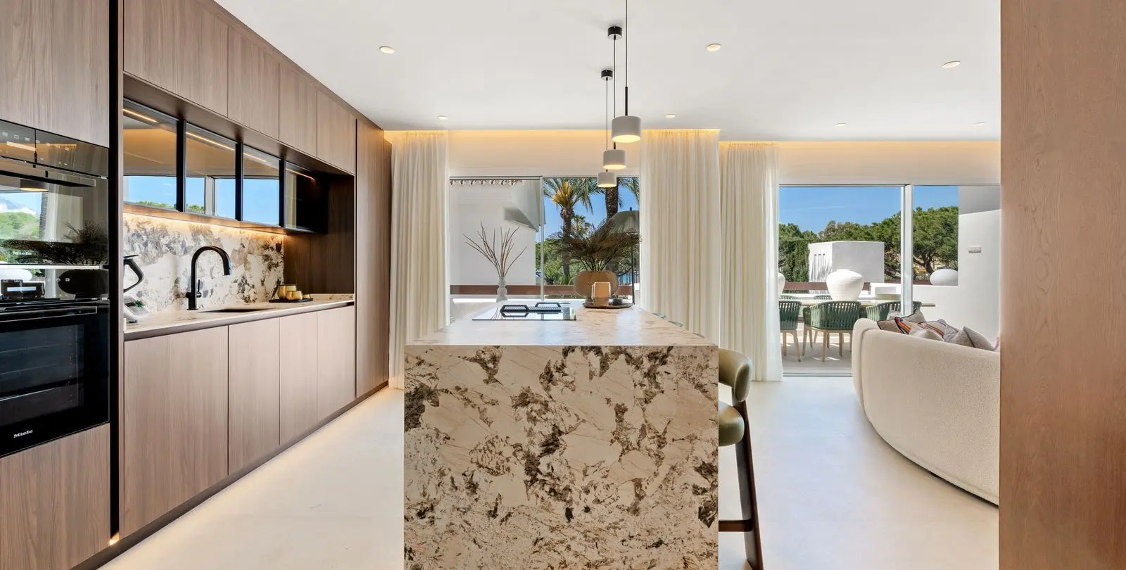 Venta de apartamento en planta media en Marbella 95