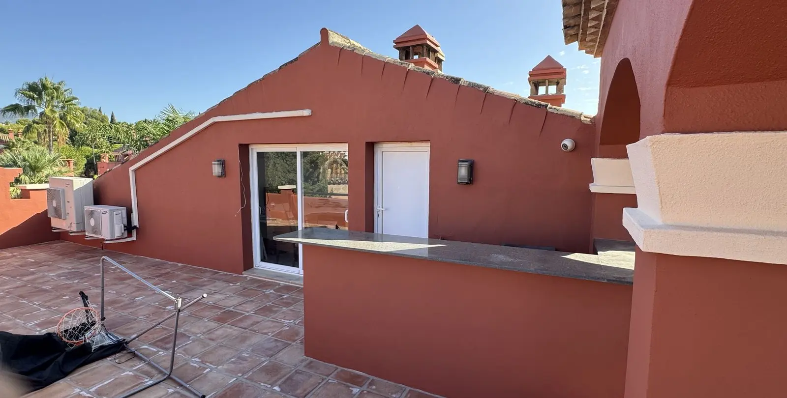 Продажа  отдельно стоящей виллы в Puerto Banús 41