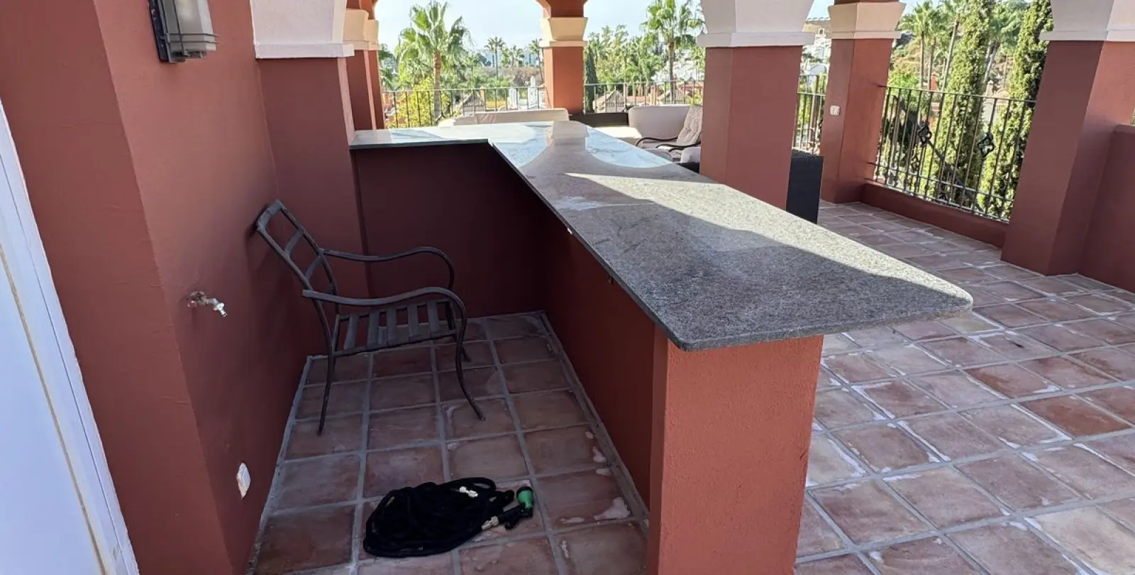 Продажа  отдельно стоящей виллы в Puerto Banús 44
