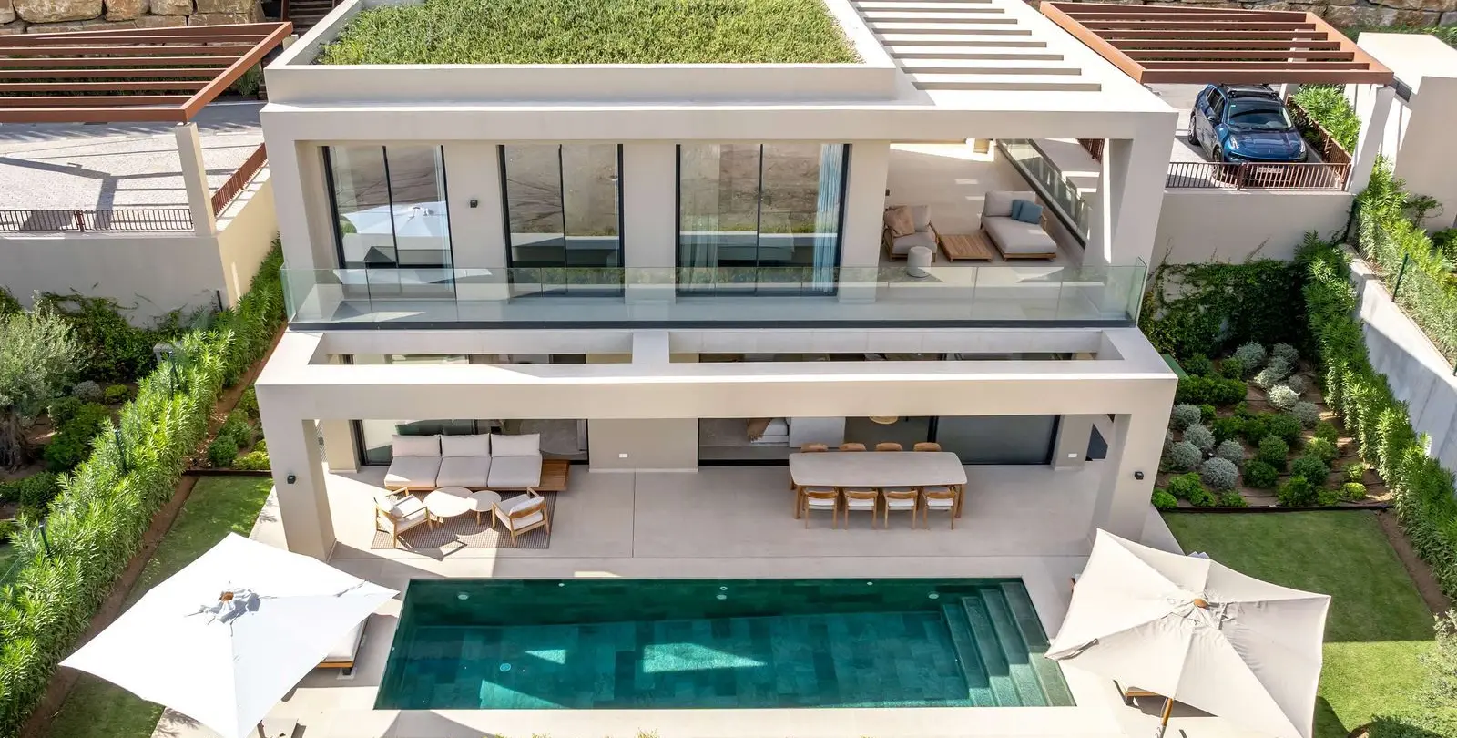 Sale of detached villa in Benahavís 2
