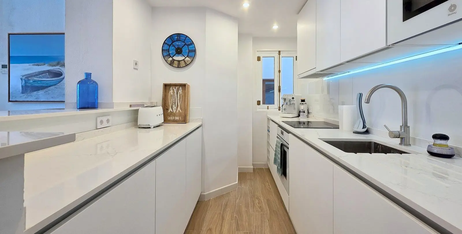 Sale of middle floor apartment in La Duquesa 2