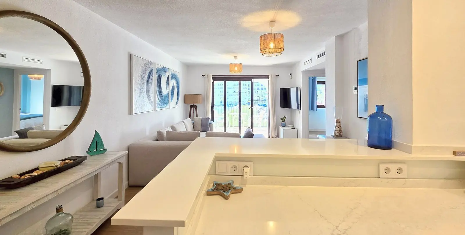 Sale of middle floor apartment in La Duquesa 13
