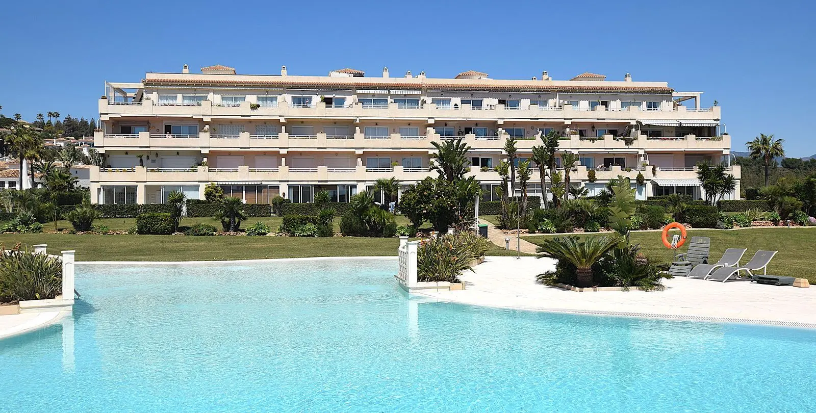 Venta de apartamento en planta baja en Mijas Costa 1
