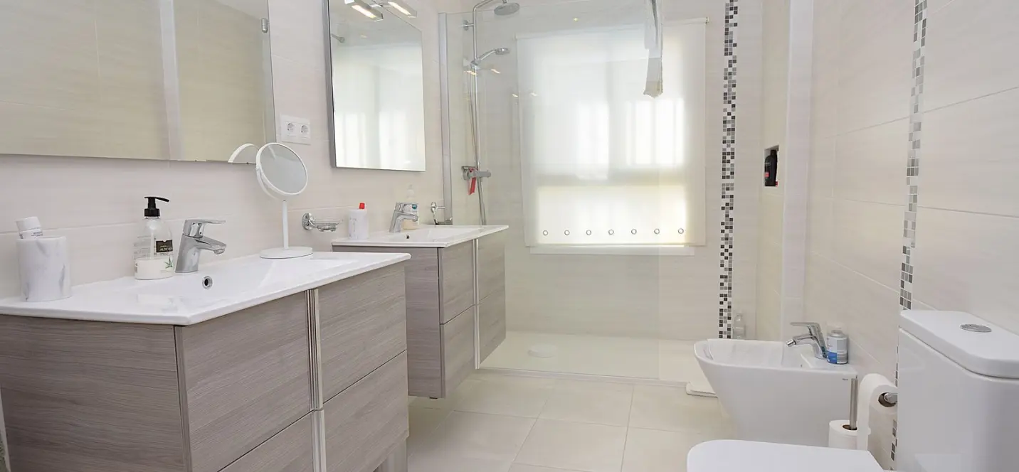 Sale of ground floor apartment in Mijas Costa 4